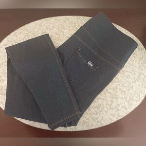 Zyia active Cheyenne comfort leggings. Size 8-10